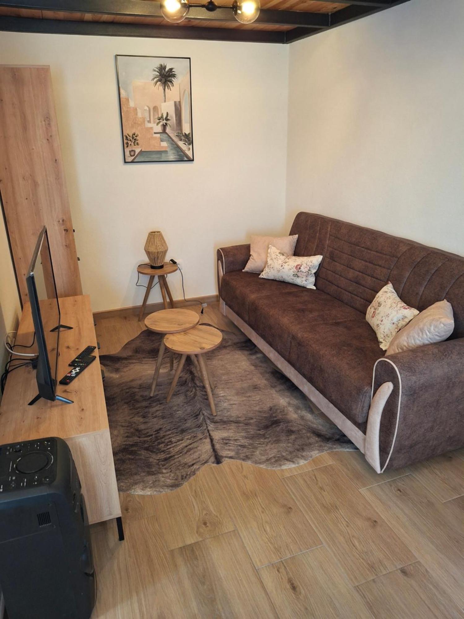 House 23 B1